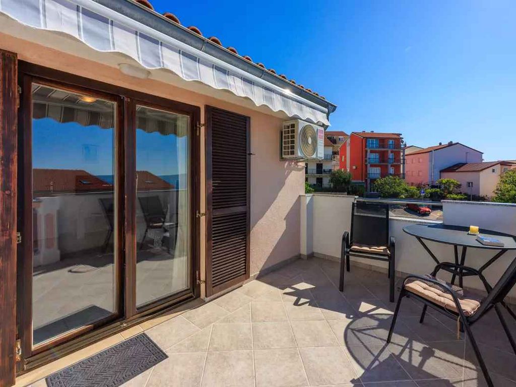 Studio mit traumhaftem Balkon und Meerblick