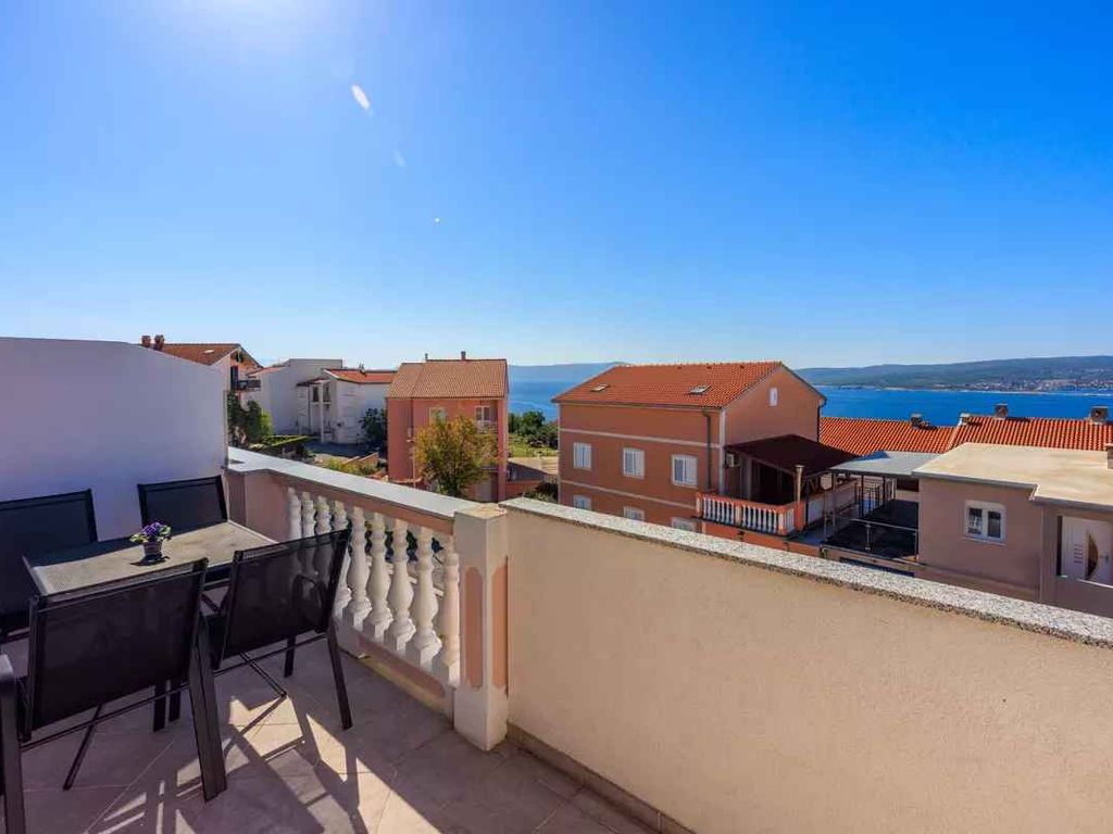 Ferienwohnung mit Balkon und Meerblick