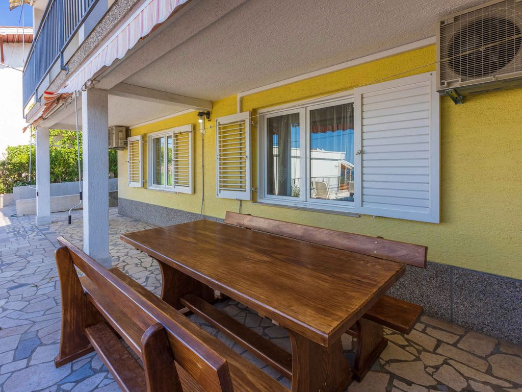 Ferienwohnung mit Klimaanlage und Swimmingpool