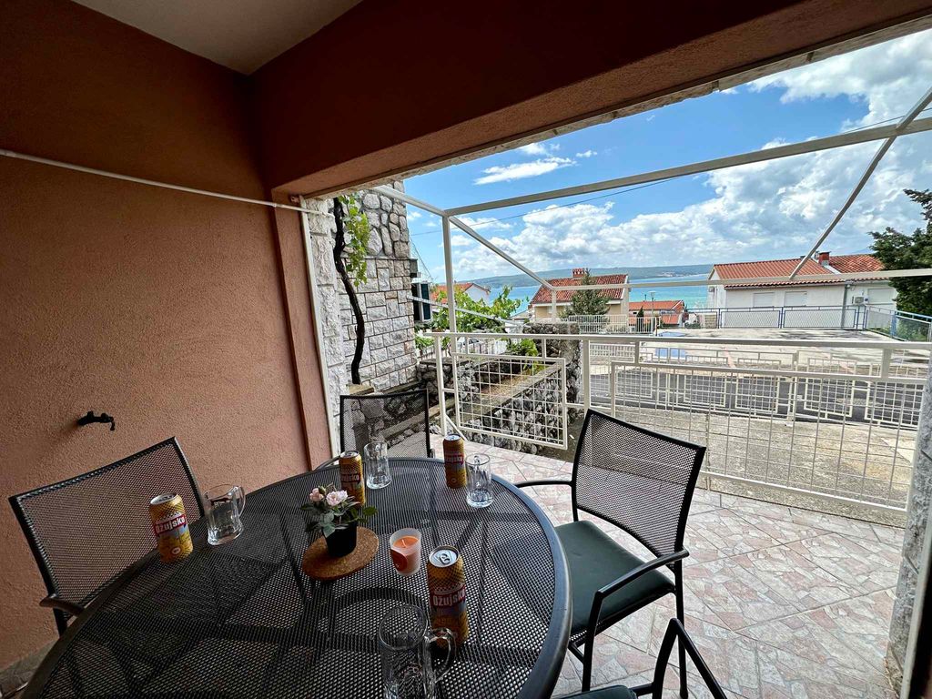 Ferienwohnung mit Balkon und mit Meerblick