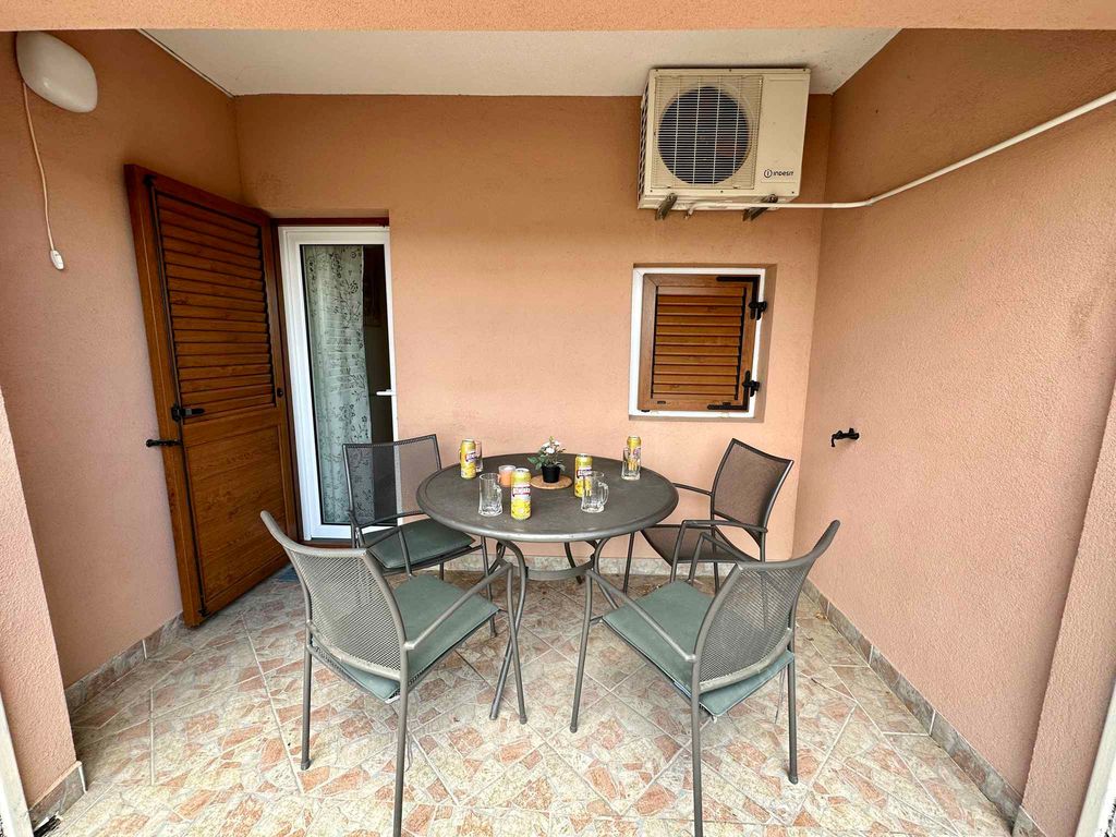 Ferienwohnung mit Balkon und mit Meerblick