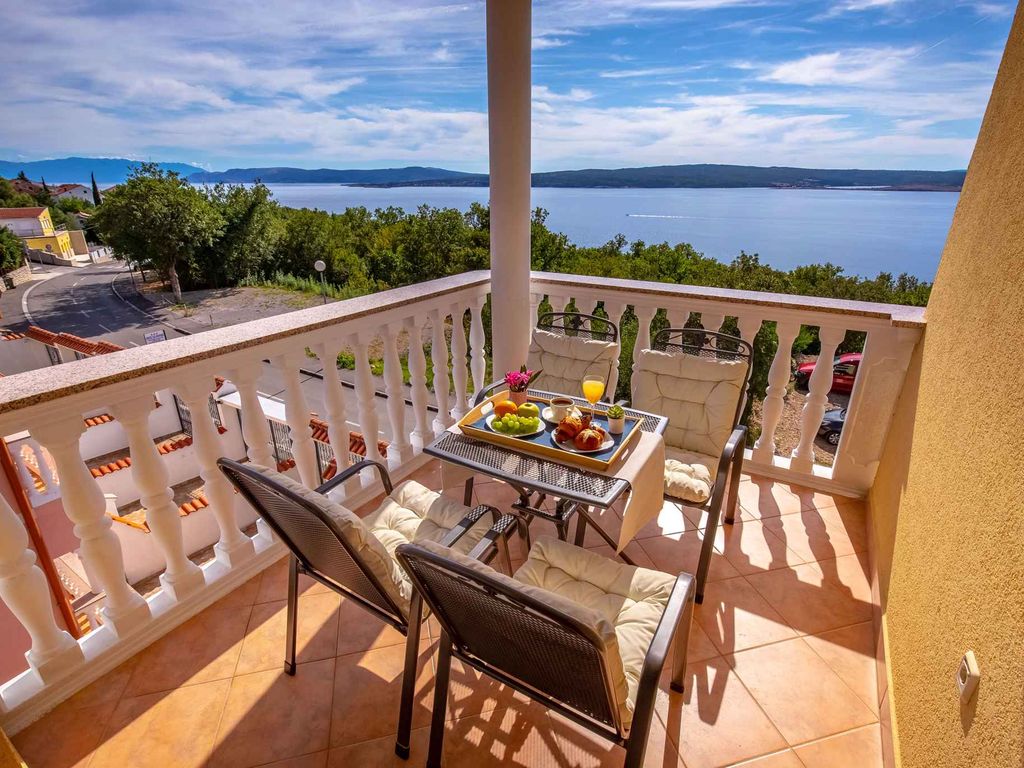 Ferienwohnung mit Balkon und Meerblick