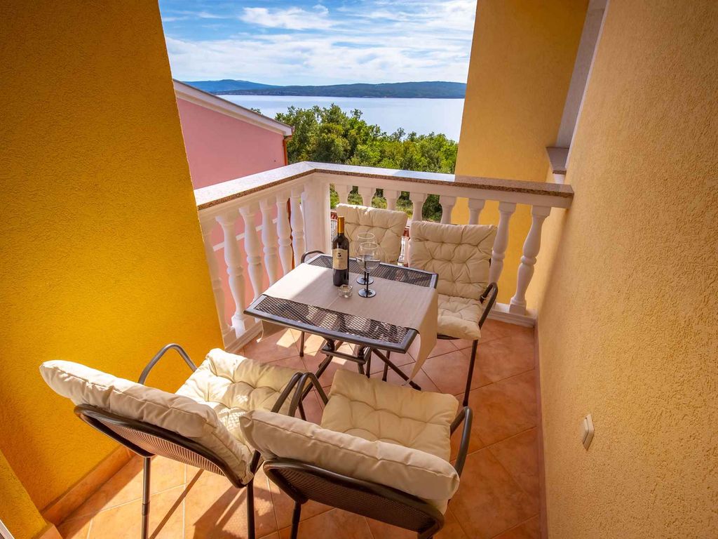 Ferienwohnung mit Meerblick und Pool