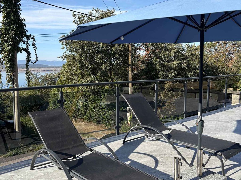 Studio mit Klimaanlage und Pool