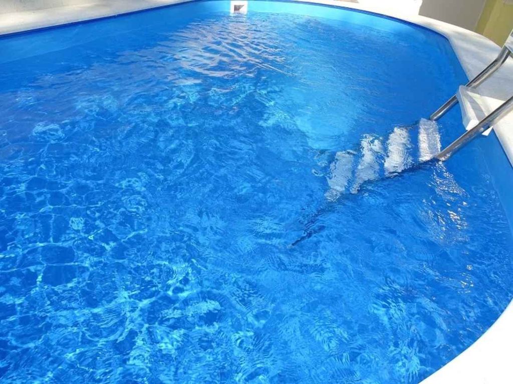 Villa mit Internetzugang und Pool