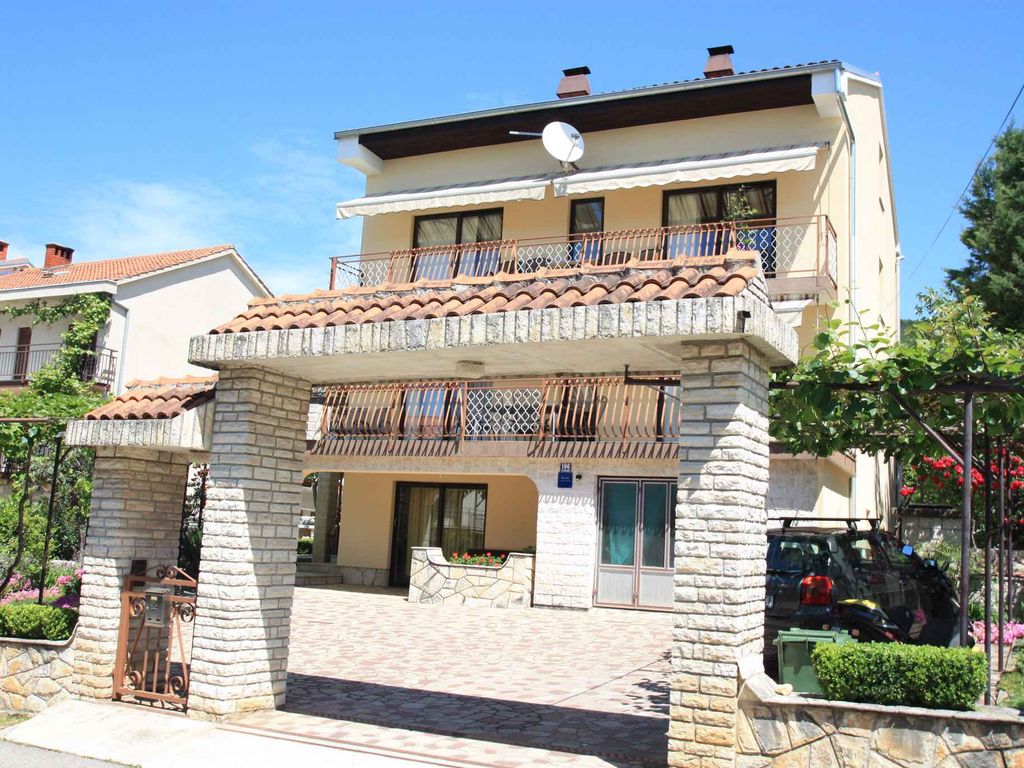 Ferienwohnung mit Terrasse und Klimaanlage
