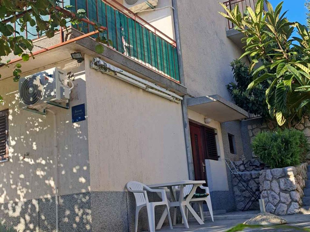 Ferienwohnung im Erdgeschoss klimatisiert