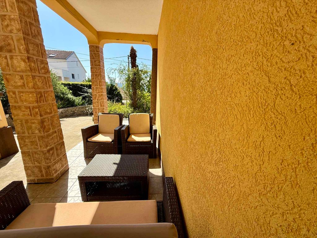 Ferienwohnung Apartment mit Terrasse
