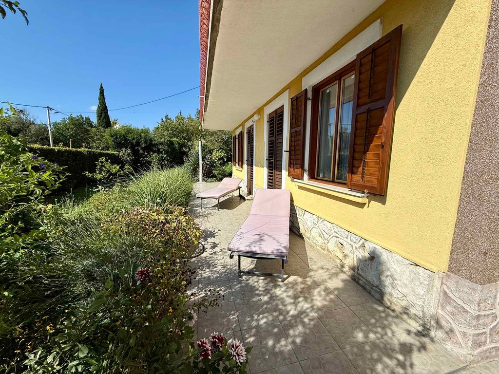Ferienwohnung Apartment mit Terrasse