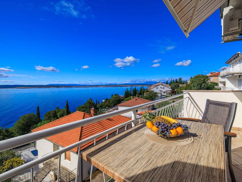 Ferienwohnung 100 m vom Strand mit Meerblick