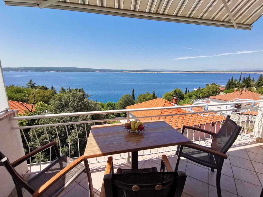 Ferienwohnung 100 m vom Strand mit Meerblick