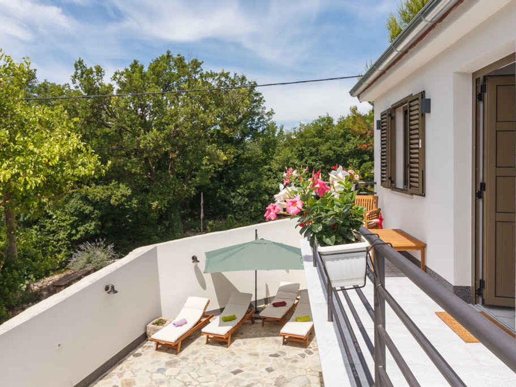 Ferienhaus mit Pool und Grill