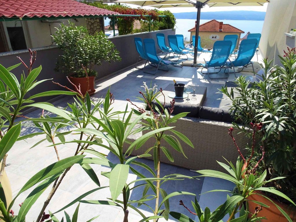 Ferienwohnung mit Pool und Klimaanlage