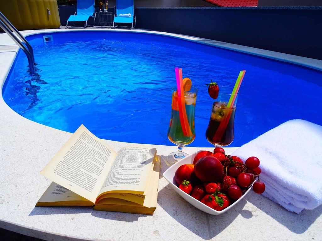 Ferienwohnung mit Pool und Klimaanlage