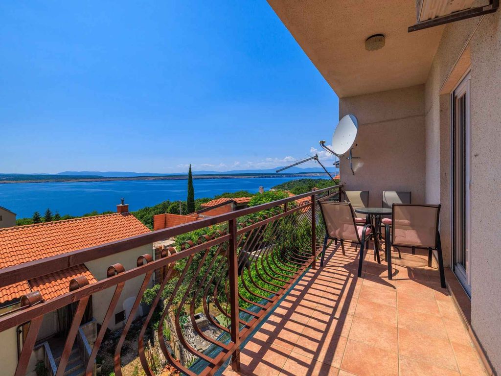 Ferienwohnung mit Balkon und Klimaanlage