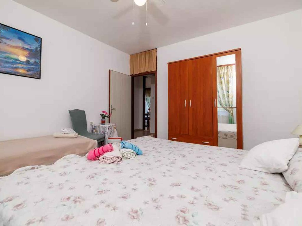 Ferienwohnung mit Balkon und Klimaanlage