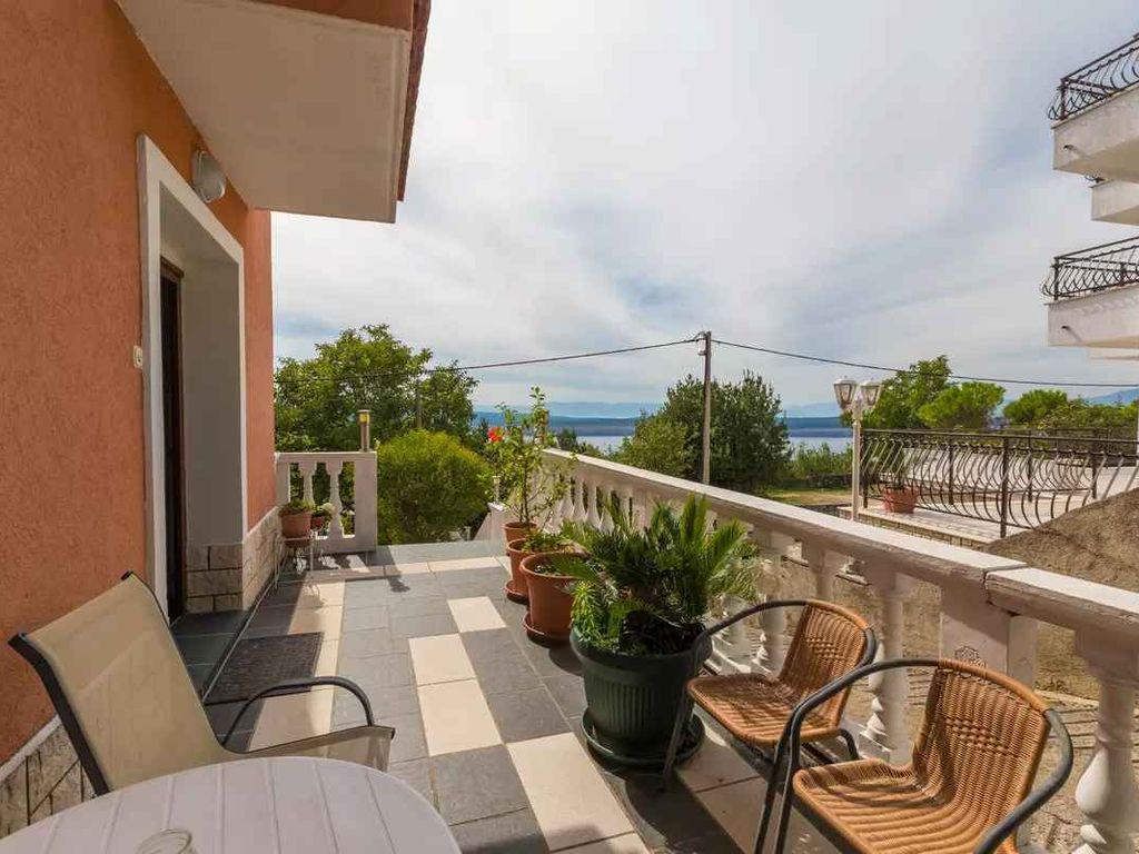 Ferienwohnung mit Balkon und Klimaanlage