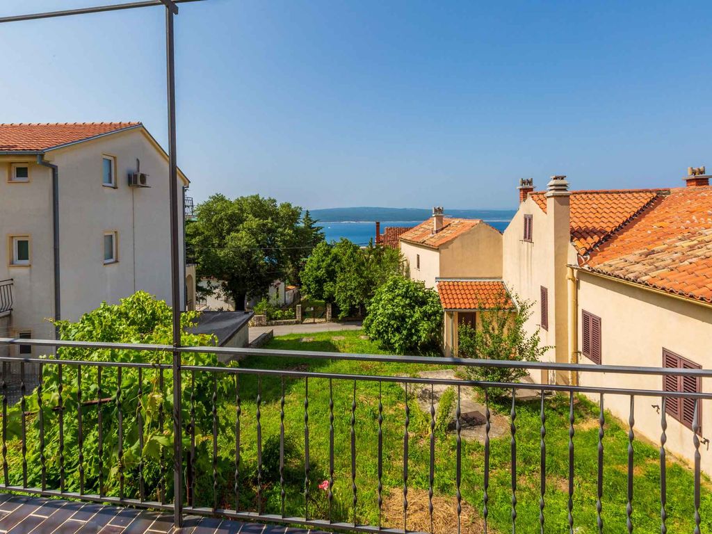 Ferienwohnung mit großer Terrasse und Meerblick