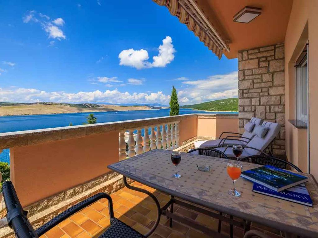 Ferienwohnung mit Balkon und Klimaanlage
