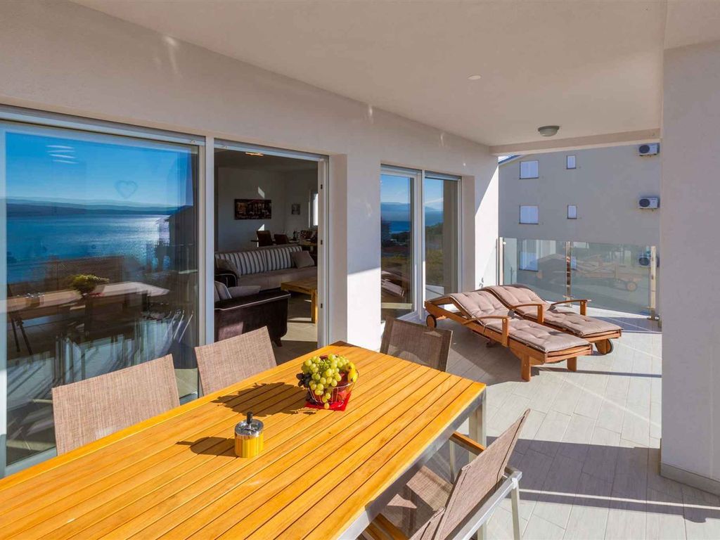 Ferienwohnung mit Klimaanlage und Meerblick