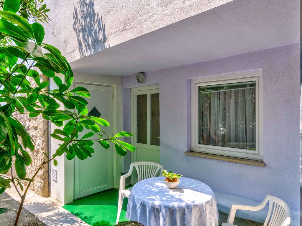 Ferienwohnung mit Terrasse und Klimaanlage