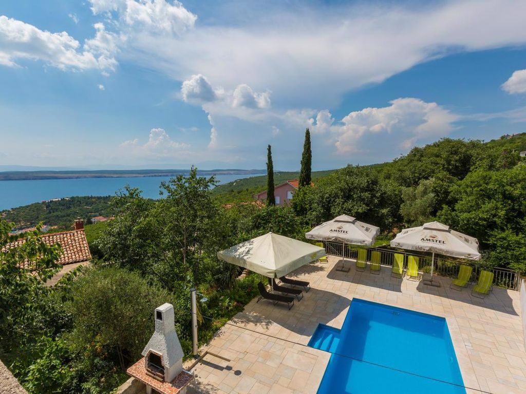 Ferienwohnung Mit Meerblick und Pool