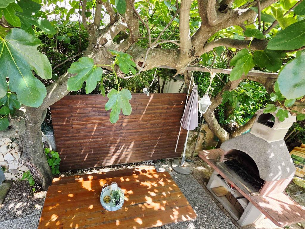 Ferienwohnung Mit Meerblick und Klimaanlage
