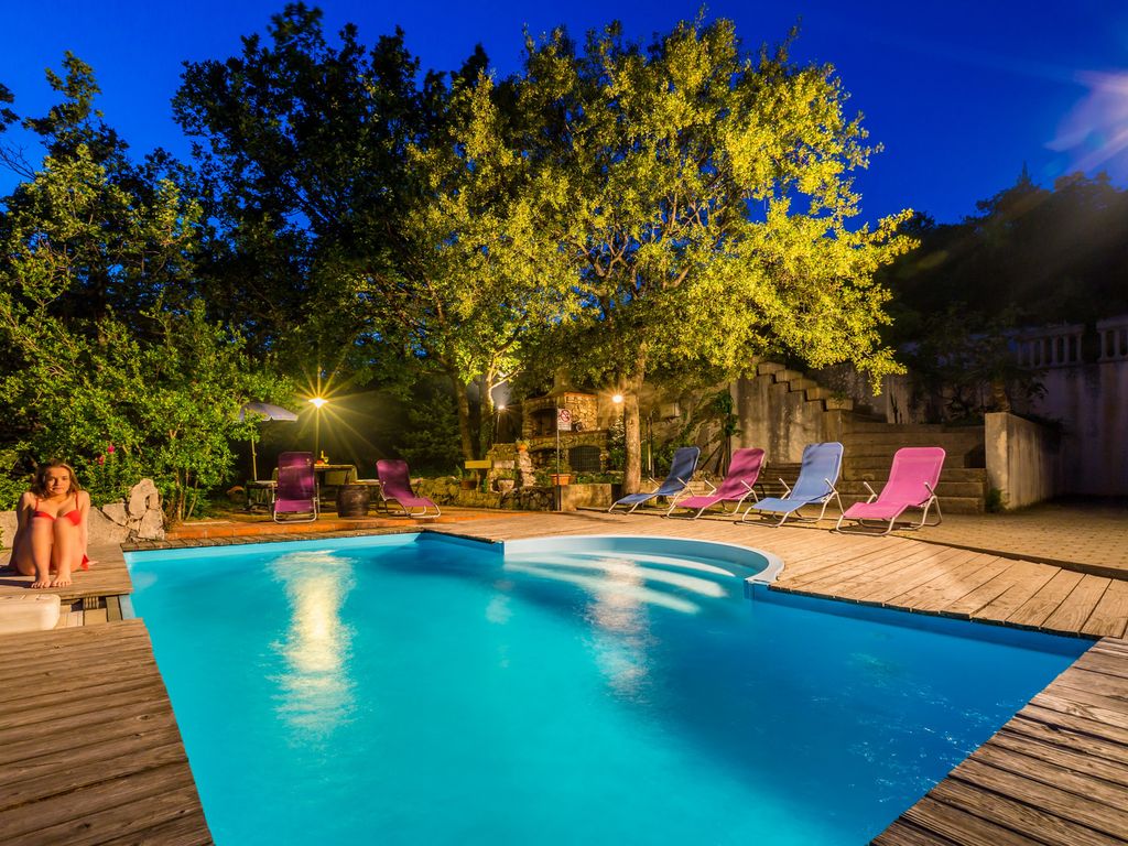Ferienwohnung mit Meerblick und Pool
