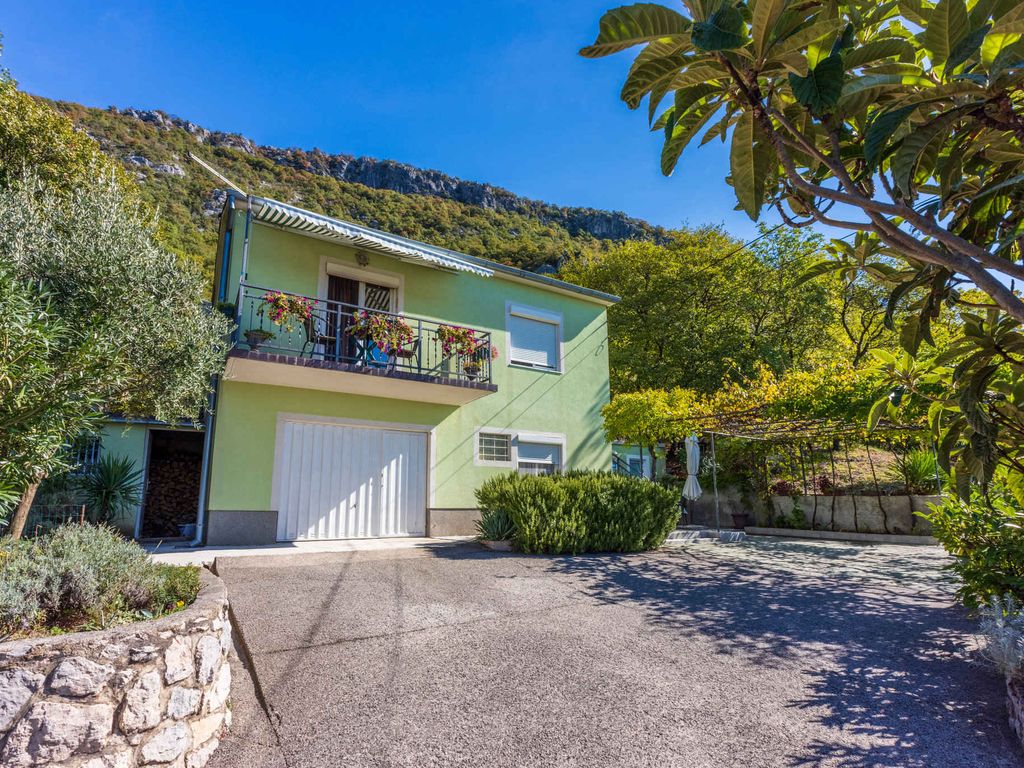 Studio mit Terrasse und Grillmöglichkeit