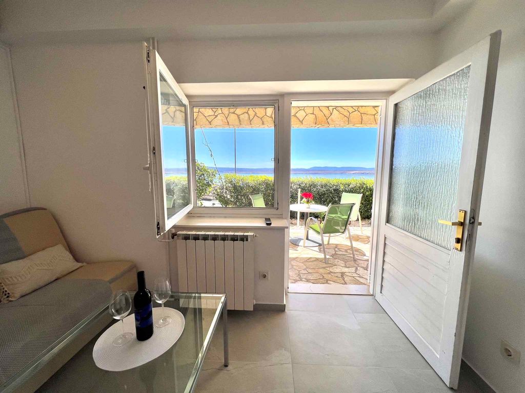 Studio mit Klimaanlage und Blick zum Meer