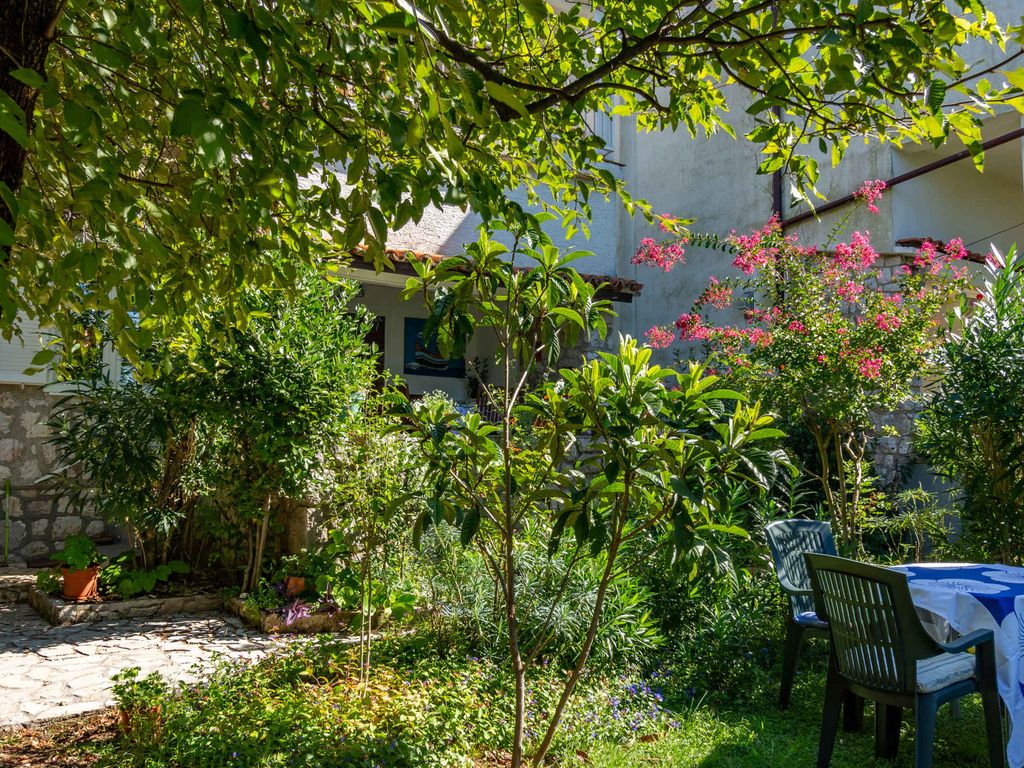 Ferienwohnung mit großer Terrasse
