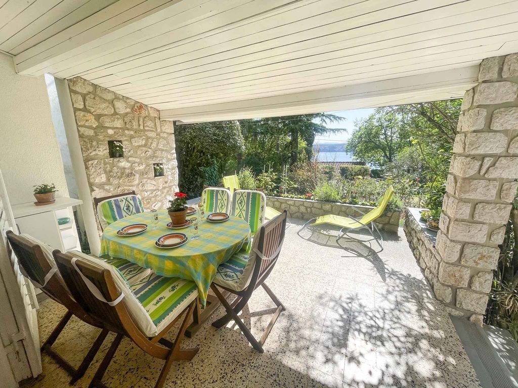 Ferienwohnung mit großer Terrasse