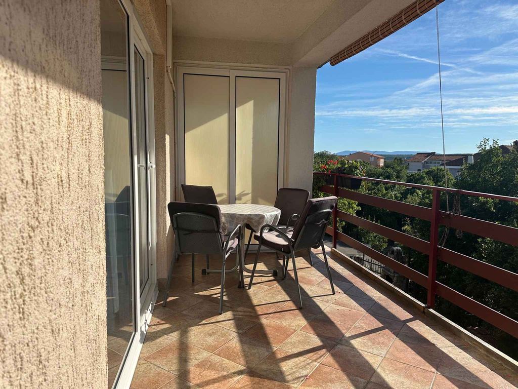 Ferienwohnung mit Aussicht und Pool