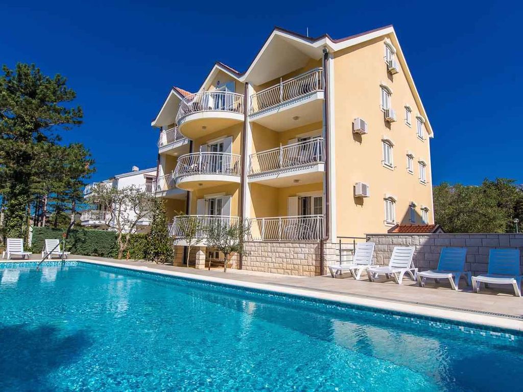 Ferienwohnung mit Pool zur gemeinsamen Nutzung