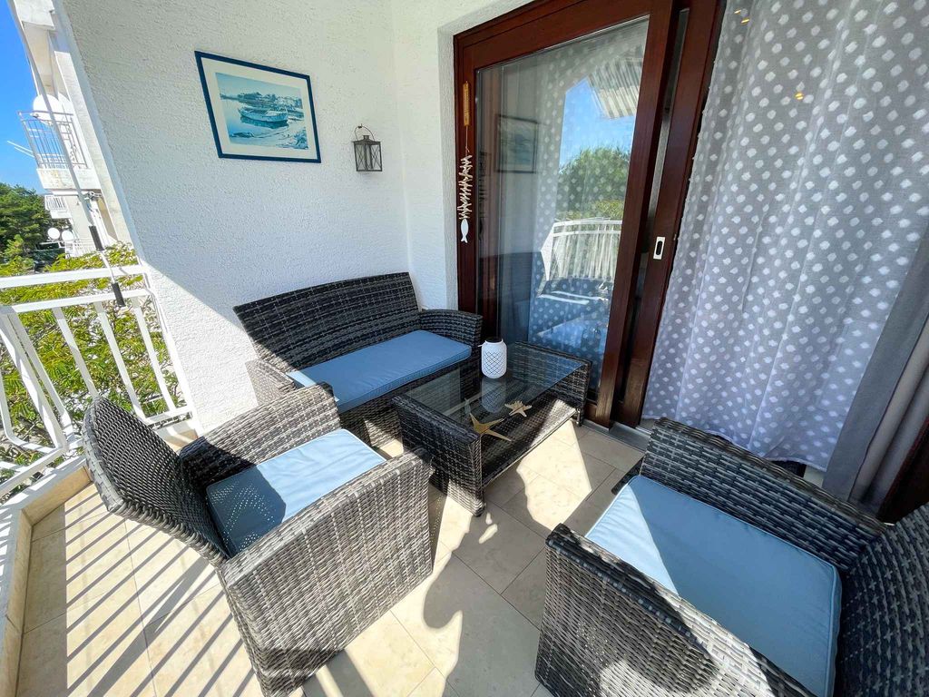 Ferienwohnung modern mit Balkon