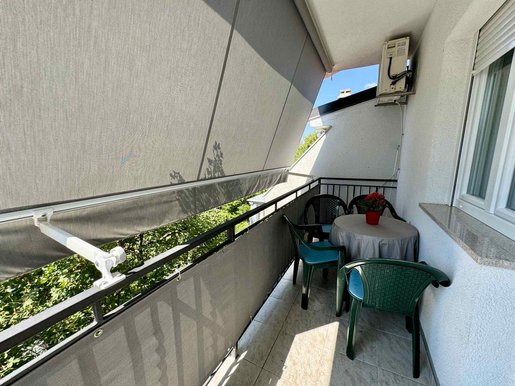 Ferienwohnung mit Balkon und Klimaanlage