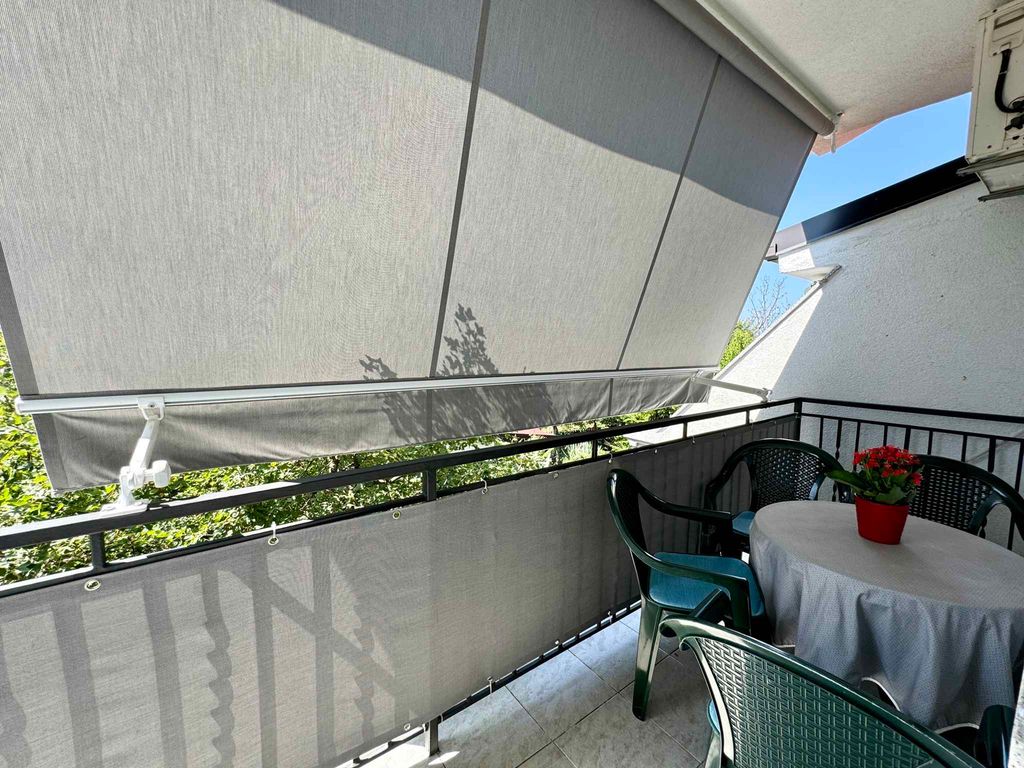 Ferienwohnung mit Balkon und Klimaanlage