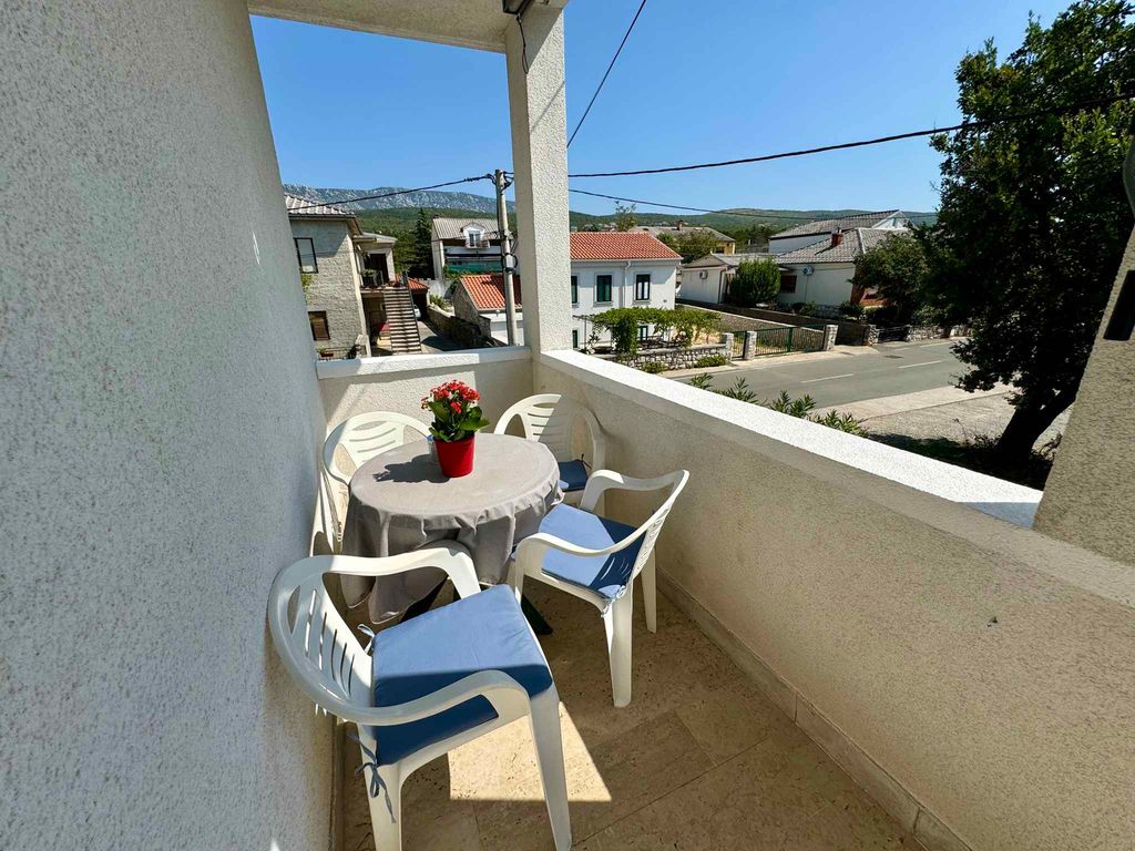 Ferienwohnung mit Balkon und Klimaanlage