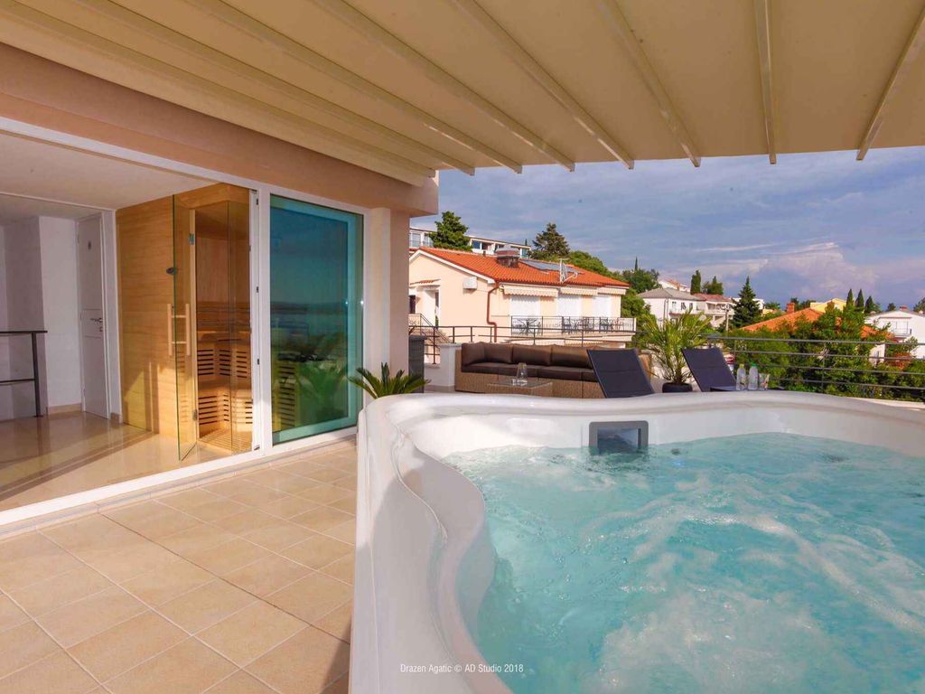 Ferienwohnung mit Balkon, Sauna und Whirlpool