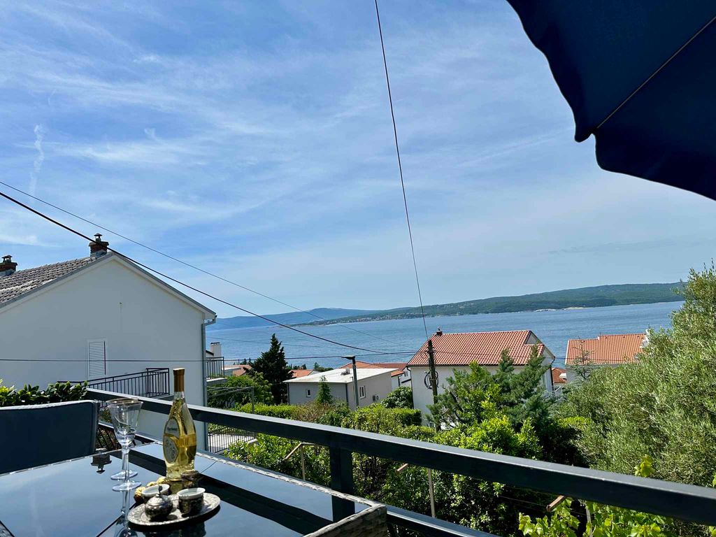 Ferienwohnung mit Balkon und Klimaanlage