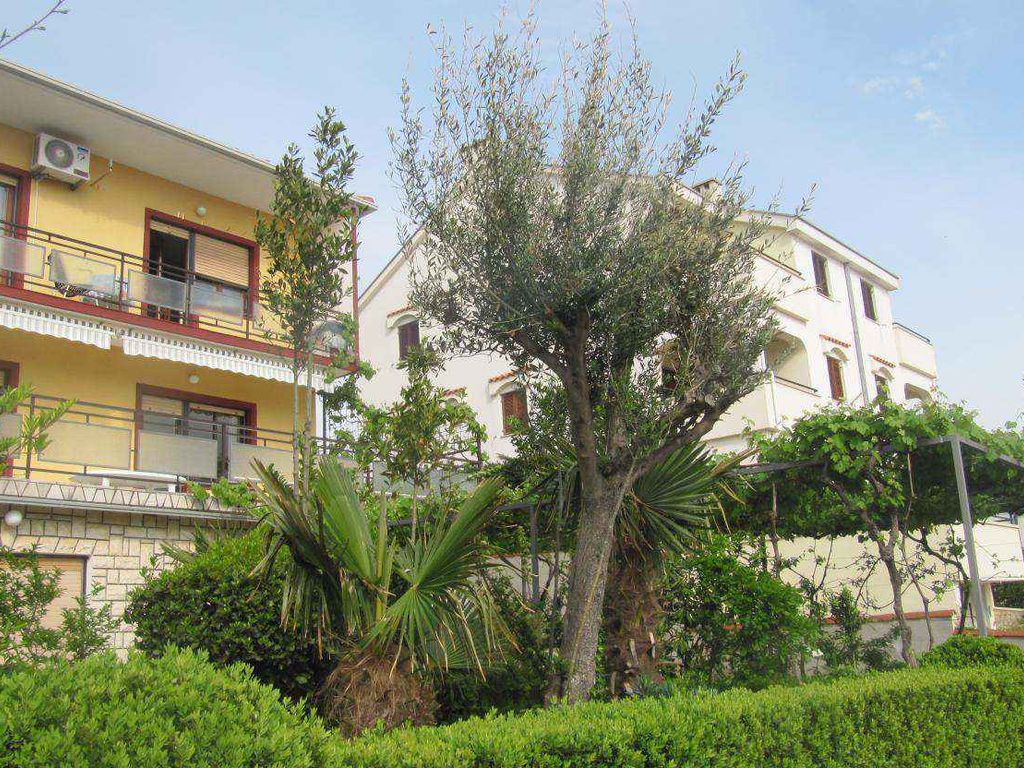 Ferienwohnung mit Terrasse und Klimaanlage