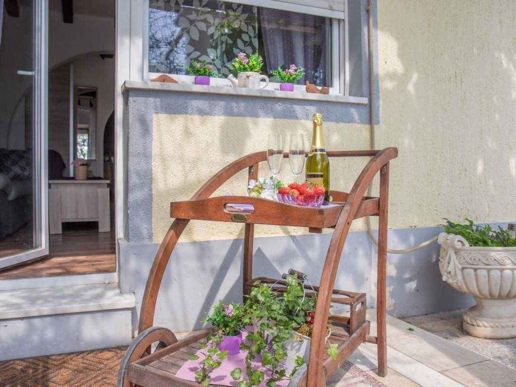 Ferienwohnung mit Terrasse und Klimaanlage