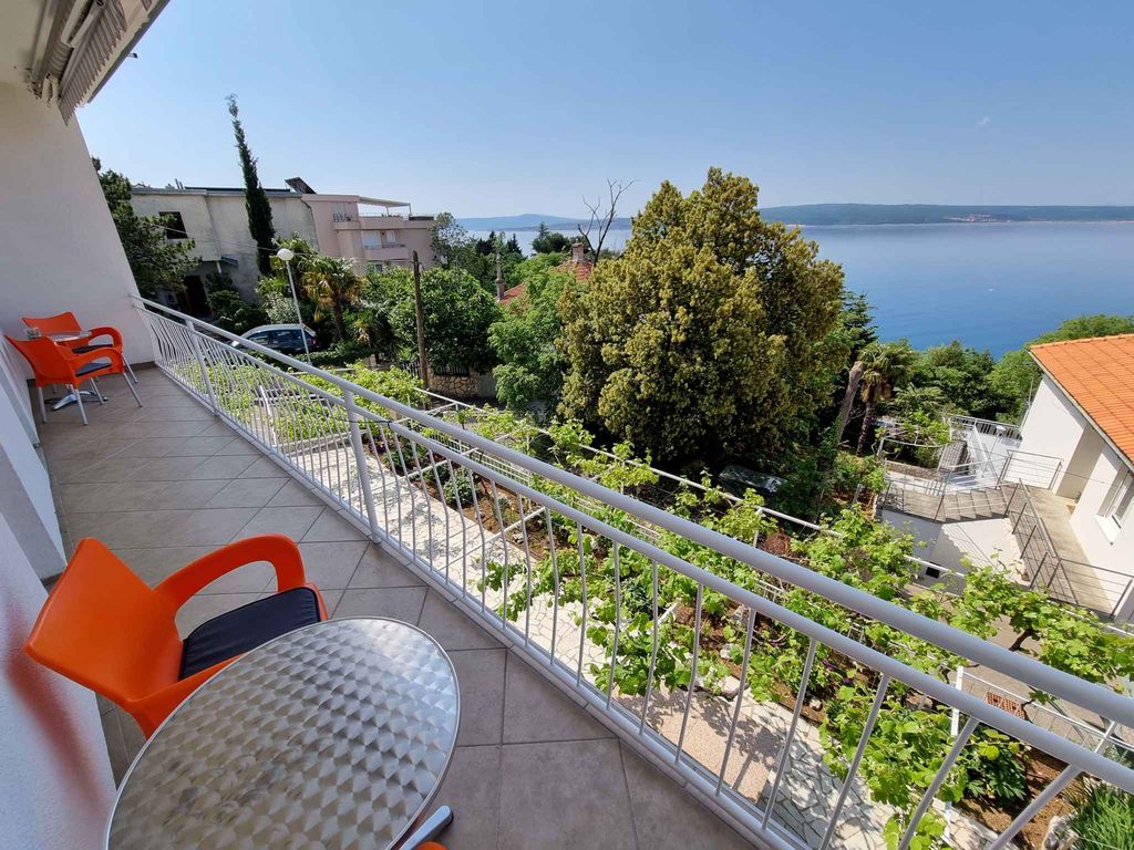 Ferienwohnung mit Balkon mit Meerblick