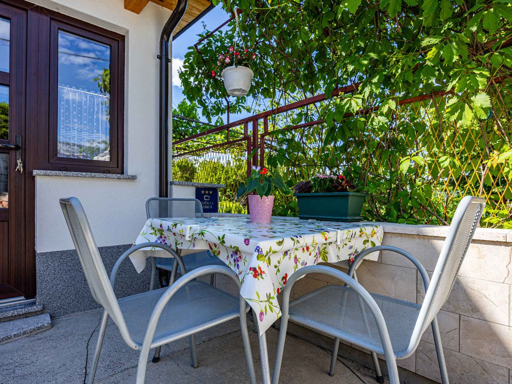 Ferienhaus mit großer Terrasse und Klimaanlage