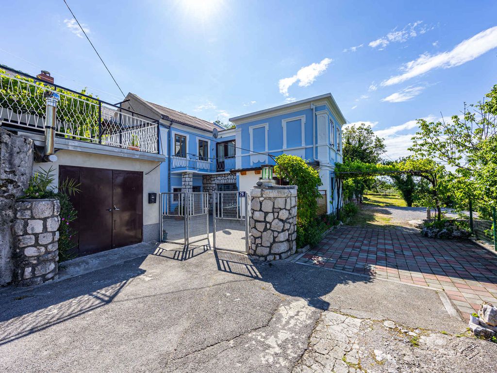 Ferienhaus mit großer Terrasse und Klimaanlage