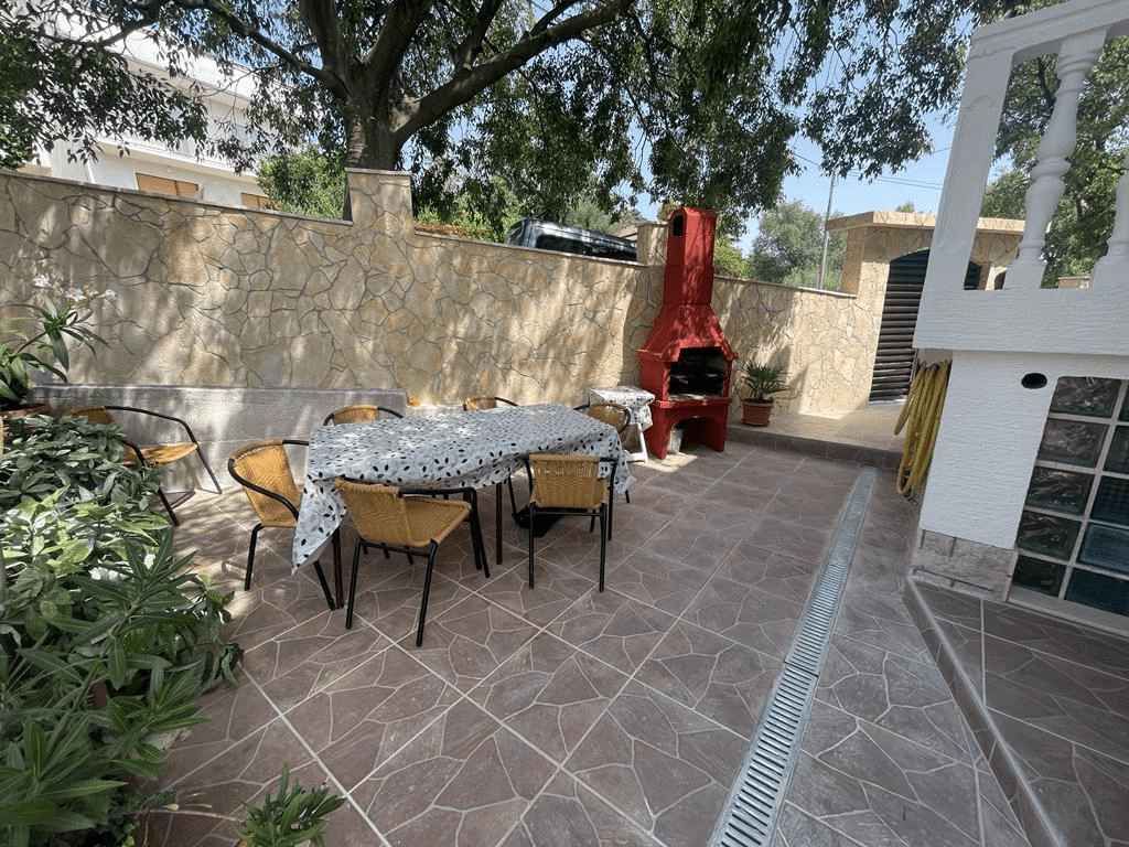 Ferienwohnung mit zwei Schlafzimmern und einem Balkon