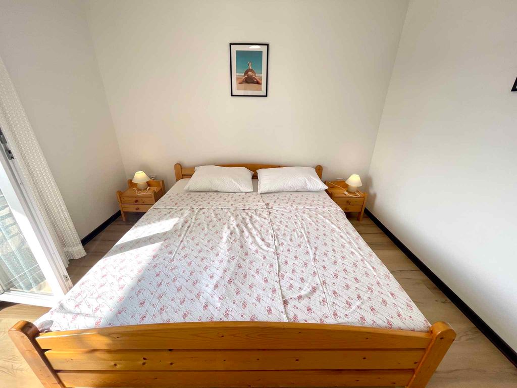 Ferienwohnung mit Klimaanlage und Blick zum Meer