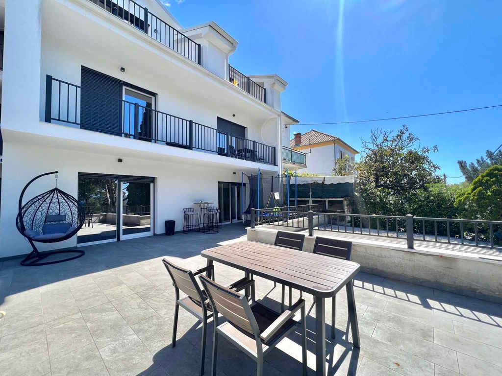 Ferienwohnung mit Terrasse, 50m vom Meer