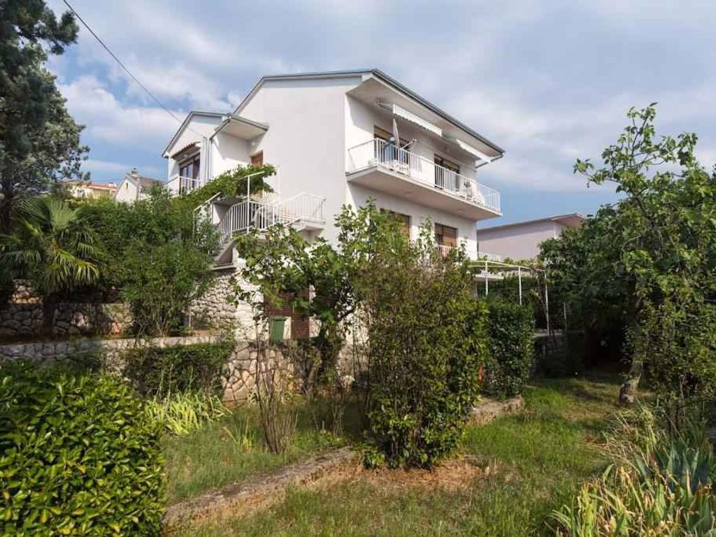 Ferienwohnung mit 3 Schlafzimmern und Balkon