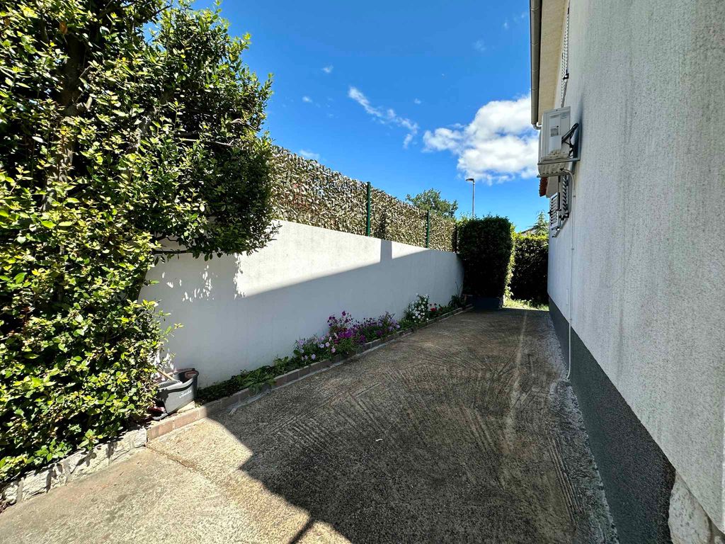 Ferienwohnung mit 3 Schlafzimmern und Balkon